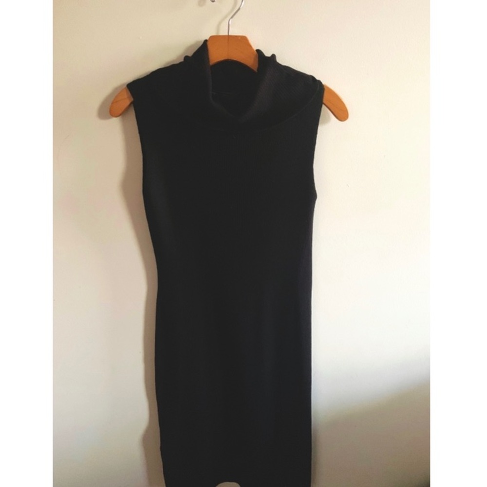 BCBGMaxAzria | short sleeve top